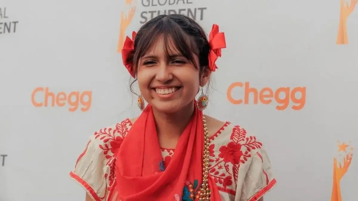 Ángela, la joven mexicana de 17 años que fue elegida como la mejor